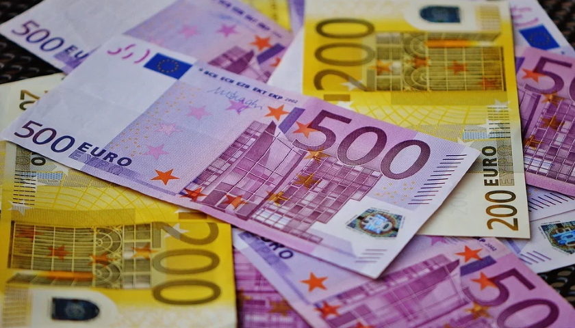 EURO peníze