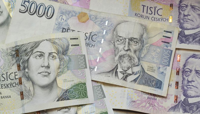 peníze CZK
