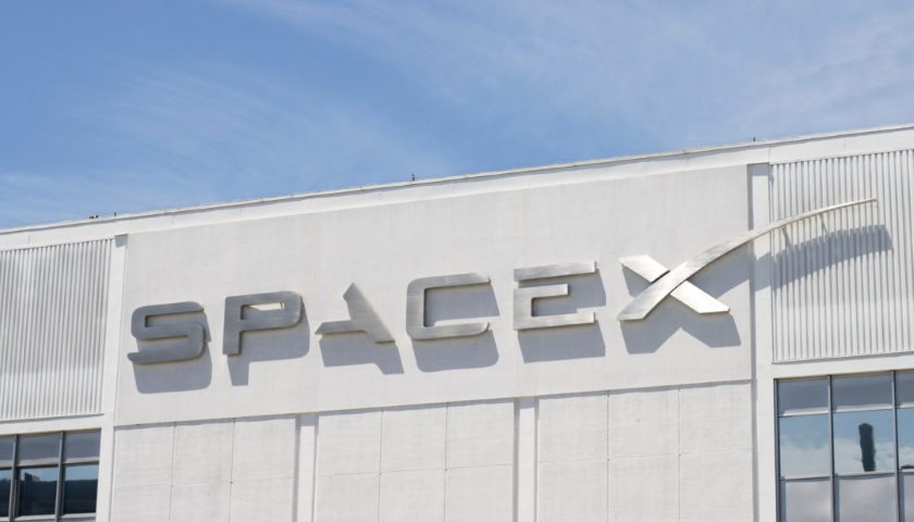 Vesmírná společnost SpaceX