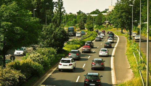 dovozy automobilů 2023