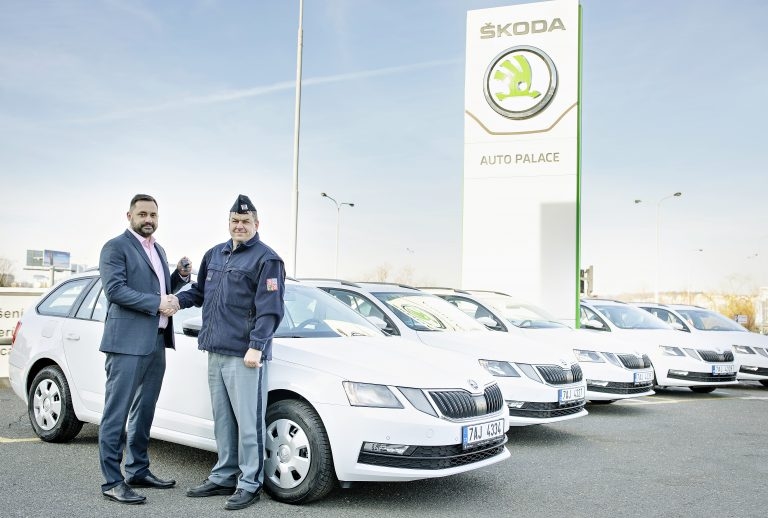 30 vozů ŠKODA OCTAVIA COMBI předáno Vězeňské službě ČR