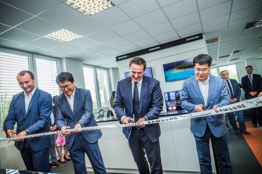Jan Procházka Jinwook Heo Petr Studnička Lucas Shin