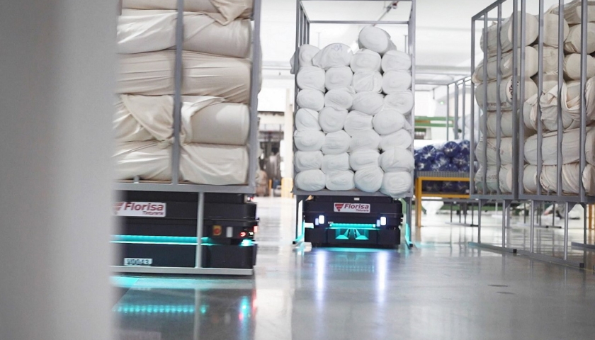MiR roboty logistika